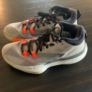 Jordan Zion 1 Basketball sneakers